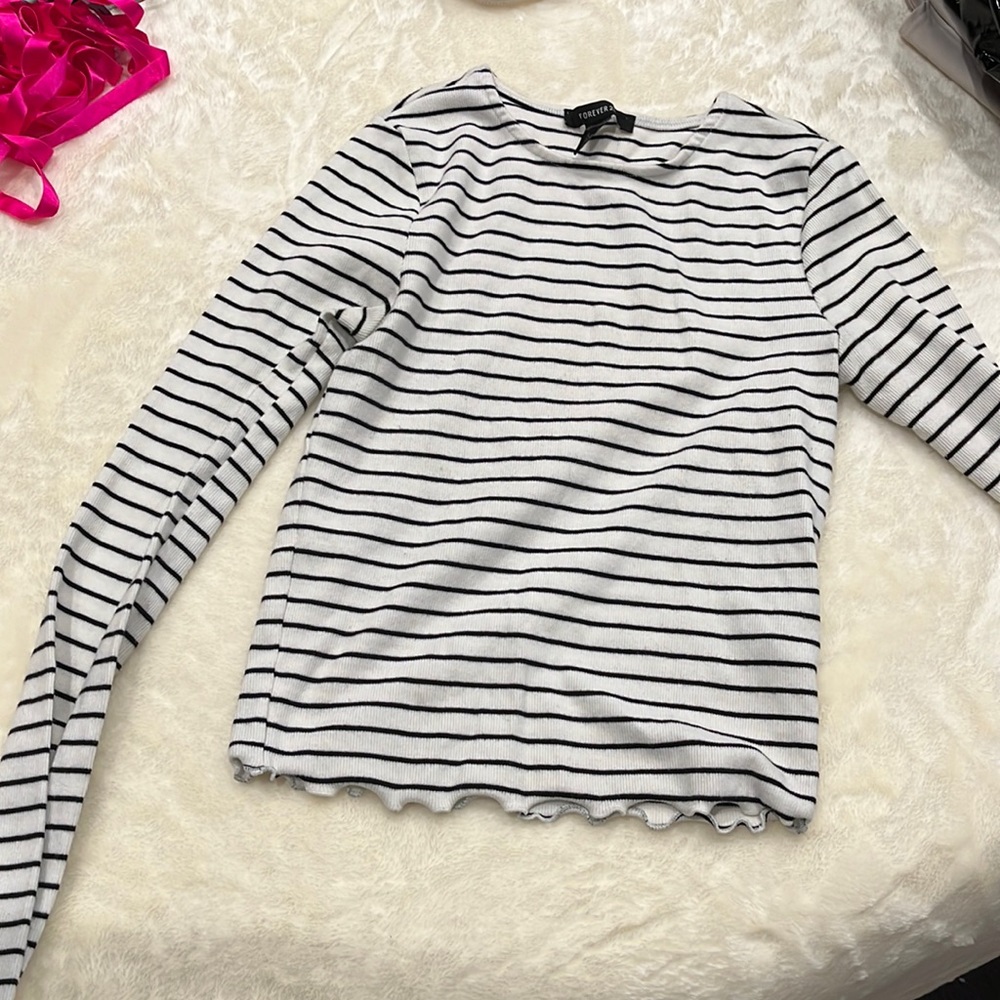 Forever 21 long sleeved striped white and black shirt worn once